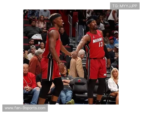 巴特勒连造三次杀伤,热火坚固比赛领先 巴特勒连造三次杀伤,热火坚固比赛领先